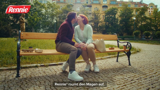 deVine Voices Native German Male Voiceover Rennie Commercial I
