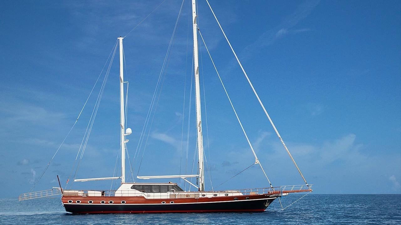 DRAGON FLY yacht film