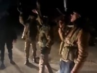 مقطع ميداني يرصد وصول مقاتلي غرفة عمليات الجنوب إلى مشارف مدينة الكسوة في محافظة ريف دمشق