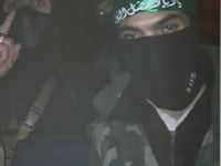 مقطع مصور لمقداد فتيحة خلال أحداث الساحل