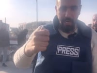 مقطع ميداني يرصد عودة الناشط الإعلامي هادي العبد الله إلى بلدته القصير في محافظة حمص