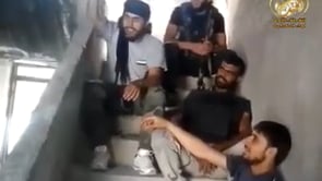 جلسة ثورية في في نقاط الرباط أثناء معركة عاصفة الجنوب في منطقم مخيم درعا