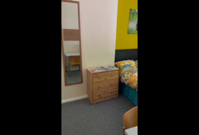 Spacious, Fully Furnished DB rooms – All Bills in! Main Photo
