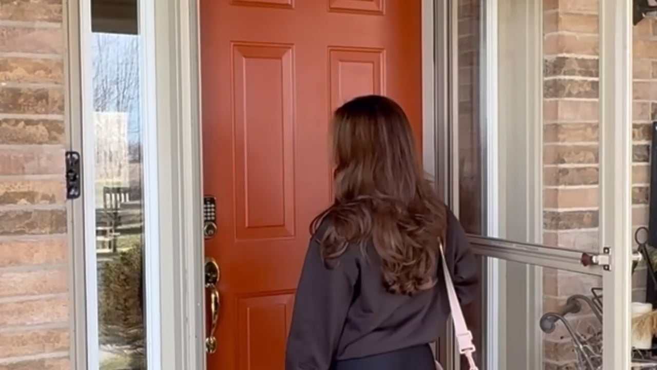 https://i.vimeocdn.com/video/2030506220-e7360b7cfd19dbb071e37291429518b741accf473fa83c17b48fbe21ba68e370-d