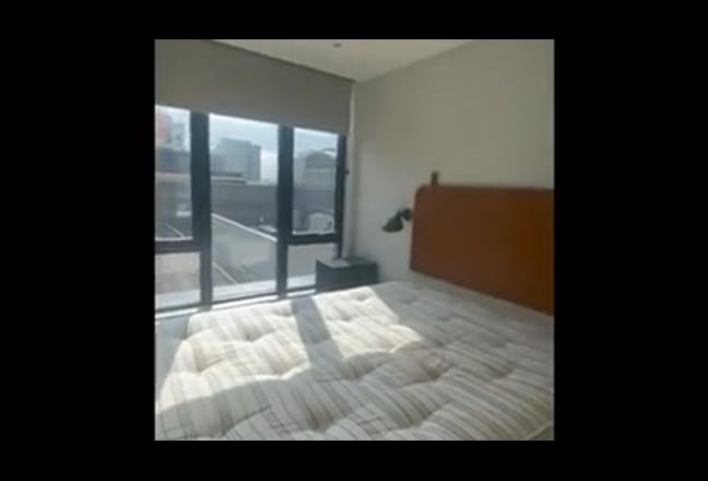 En-suite in 2b2b - 1 min from East Croydon station Main Photo