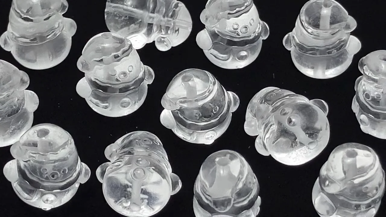 クリスタル 雪だるま（スノーマン）モチーフ16×14mm 【貫通穴】 1個