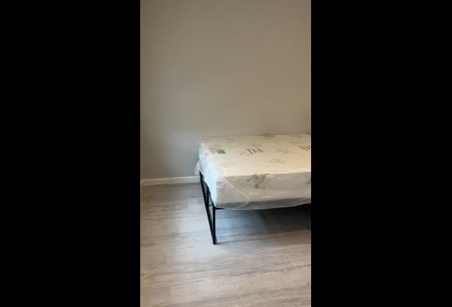 Double room less than 5 min walk from tube Main Photo