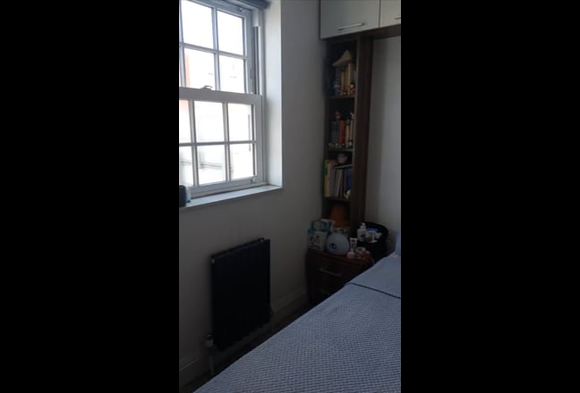 Video 1: bedroom_photo1