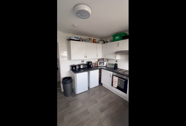 Newly Decorated Room Near Centre /Uos All Bills In Main Photo