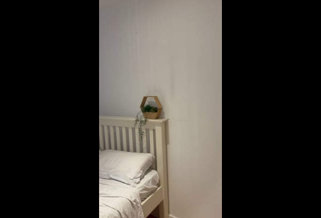 Ensuite Room available in London Bridge Main Photo