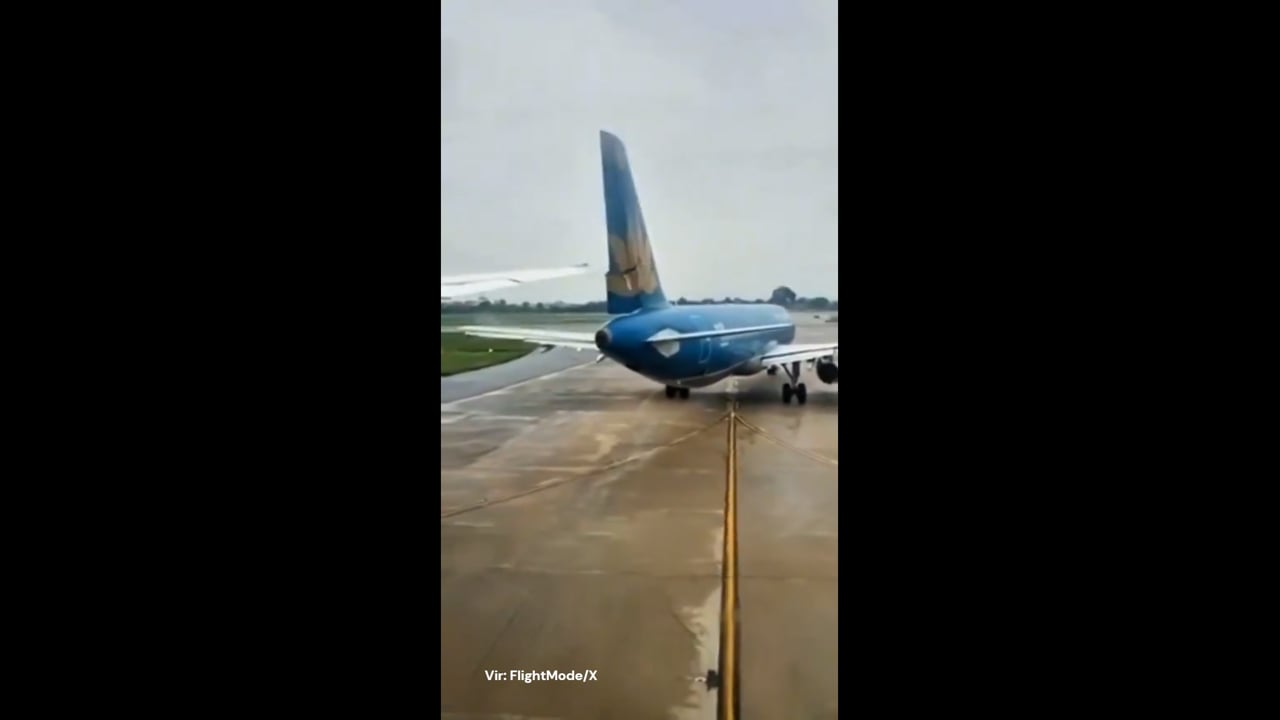 Incident na letališču: Boeingovo letalo s krilom prerezalo rep airbusa
