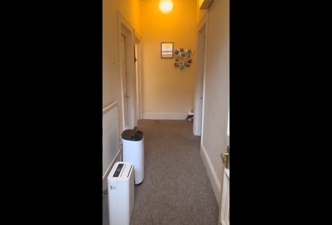 Furnished double bedroom in three-bed flat Main Photo