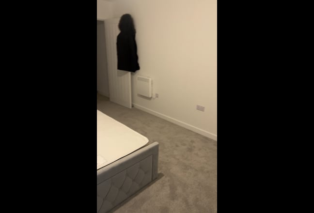 Double Bedroom and Bathroom (2 Bed Flat) Main Photo