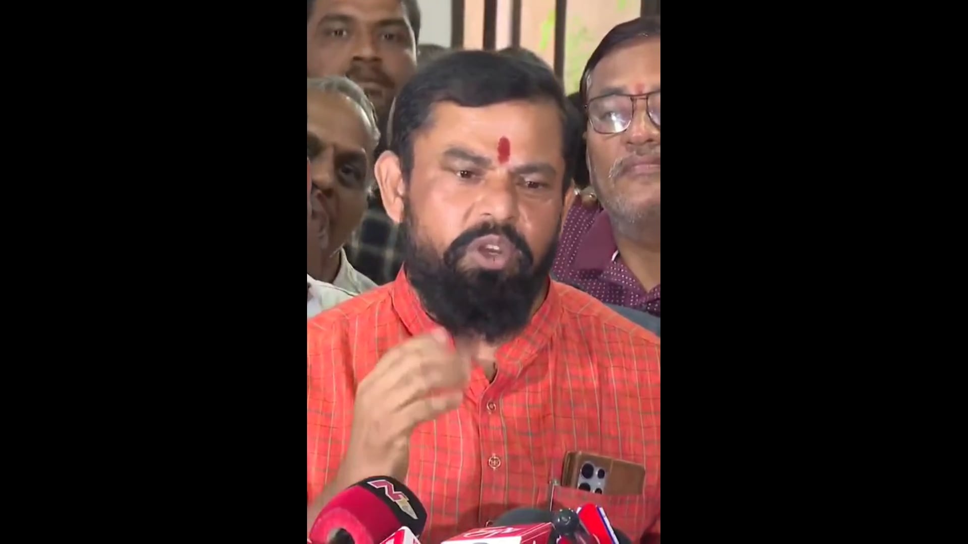 ##तेलगांना के भ जा पा टी राजा सिंघ के विद्ययाक पद से इस्तीफा उन के साथ हुआ 