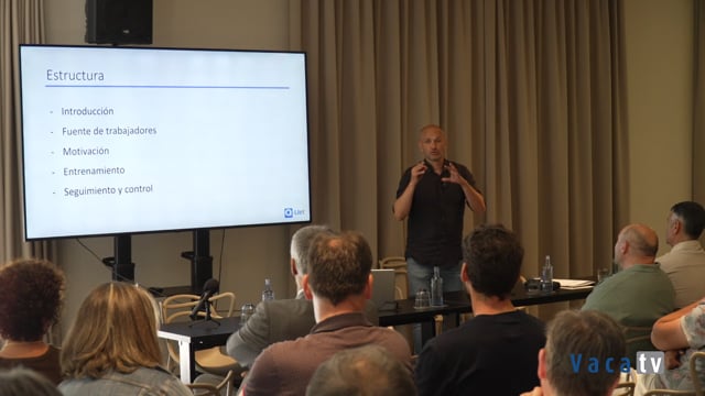 Equipos humanos en la sala de ordeño: formación y motivación