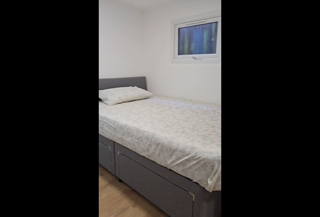 Studio Flat for Rent - Ideal for single Main Photo