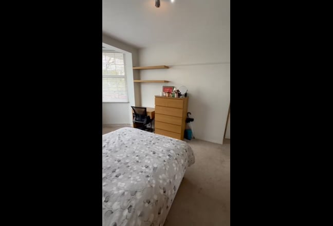 91 | HUGE Modern Double  | Terrace | Bills Incl.  Main Photo