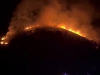 Confinats un hotel i un càmping per un incendi provocat per una bengala a Montgó
