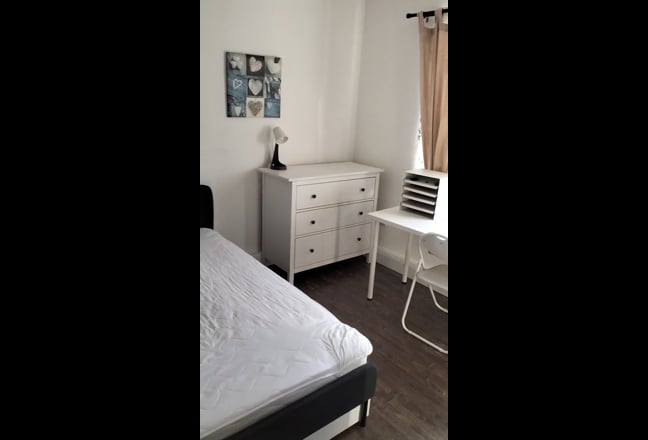 Video 1: Wardrobe
