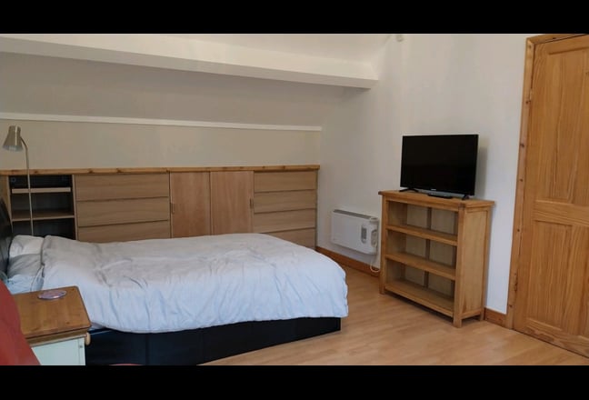 Self contained Room. Main Photo
