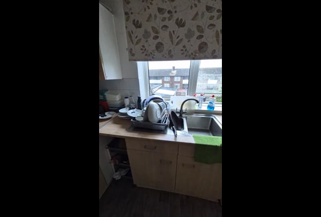 Double Room for Rent in a Four Bedroom Flat  Main Photo