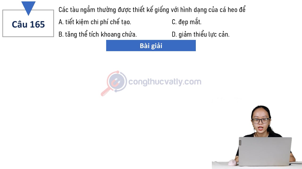Các tàu ngầm thường được thiết kế giống với hình dạng của cá heo để