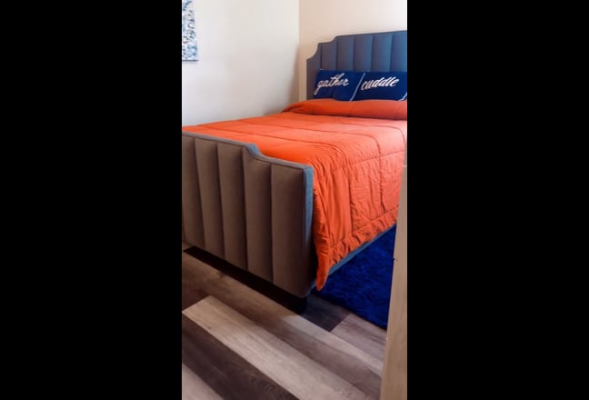 Private Entrance. Private. Centrally Located. Main Photo