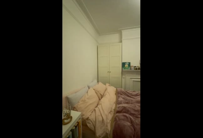 LARGE Double Room to Rent opposite Ealing Common  Main Photo