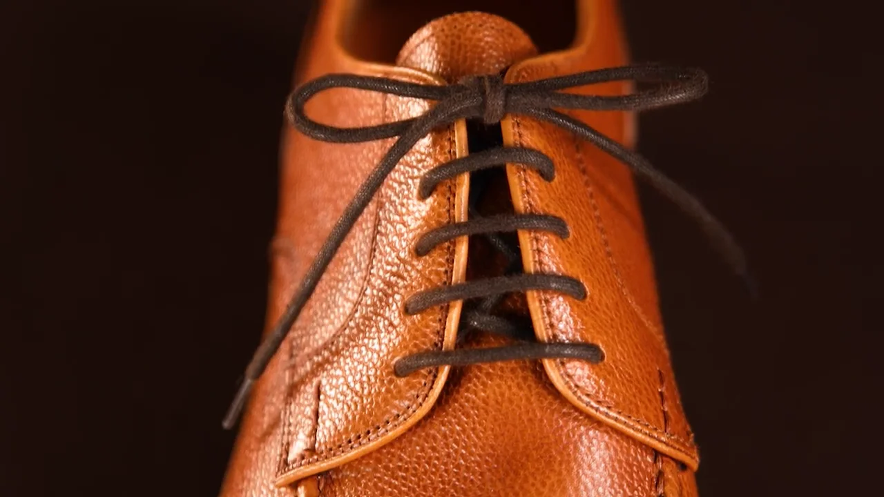 How to lace Dress Shoes  CARMINA SHOEMAKER
