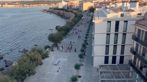 La reobertura del passeig Lluís Albert cedeix el protagonisme als vianants
