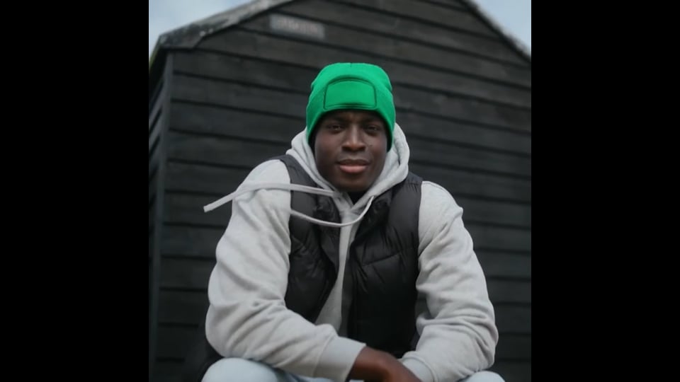 BONNET REVERS PERSONNALISABLE 'CAPELINO PATCH RECTANGLE'