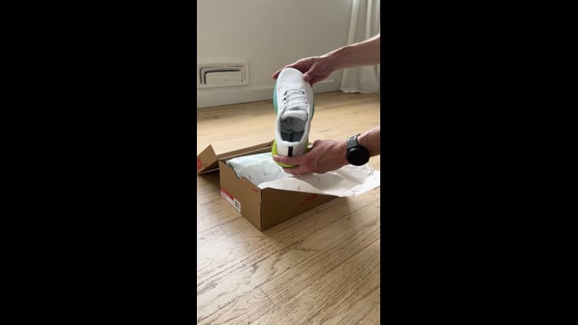Experience Flow Unboxing | Aaron | Final without captions