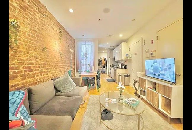 No Fee 4 bed 1.5 bath steps from Maria Hernandez! Main Photo