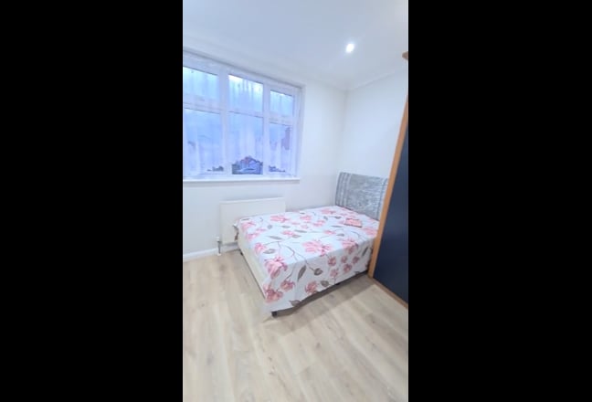 A beautiful 2 bedroom maisonette  Main Photo