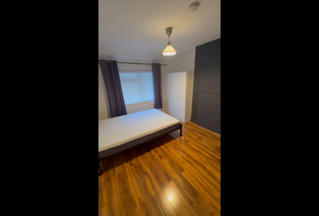Room in Hayes - Yeading Lane  Main Photo