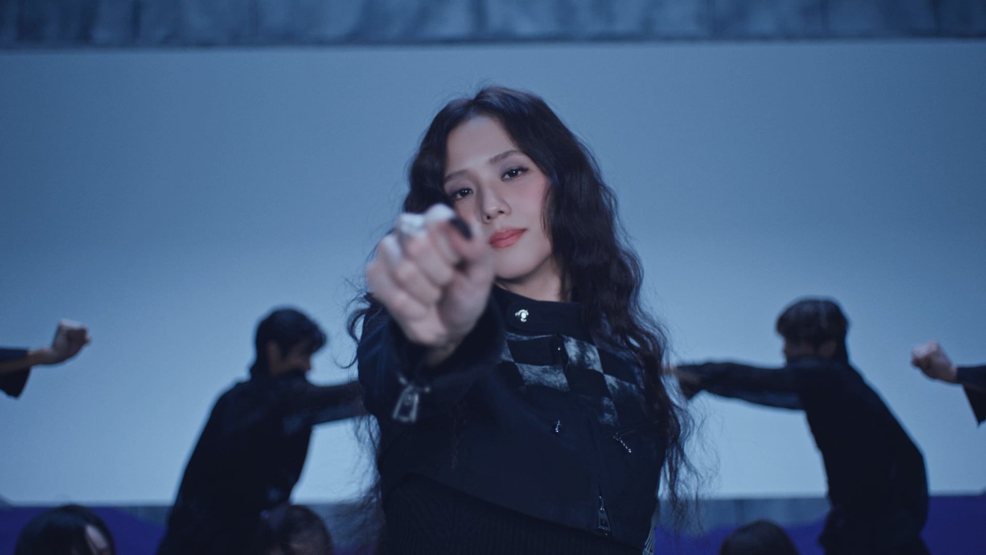 JISOO- earthquake [Performance video]