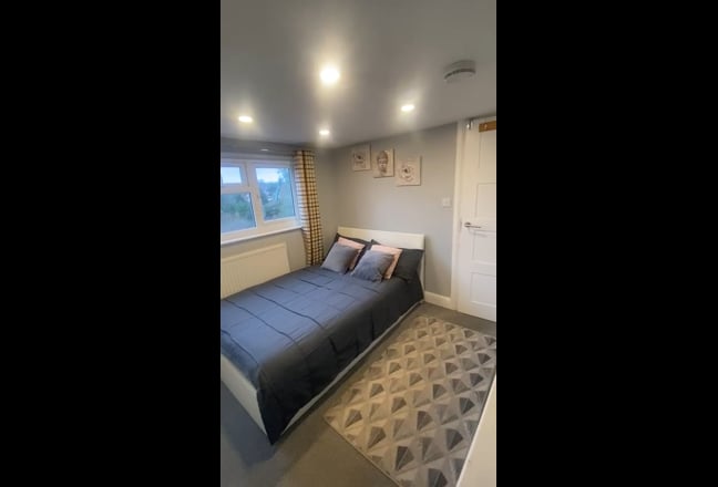 Double Room to rent  Main Photo