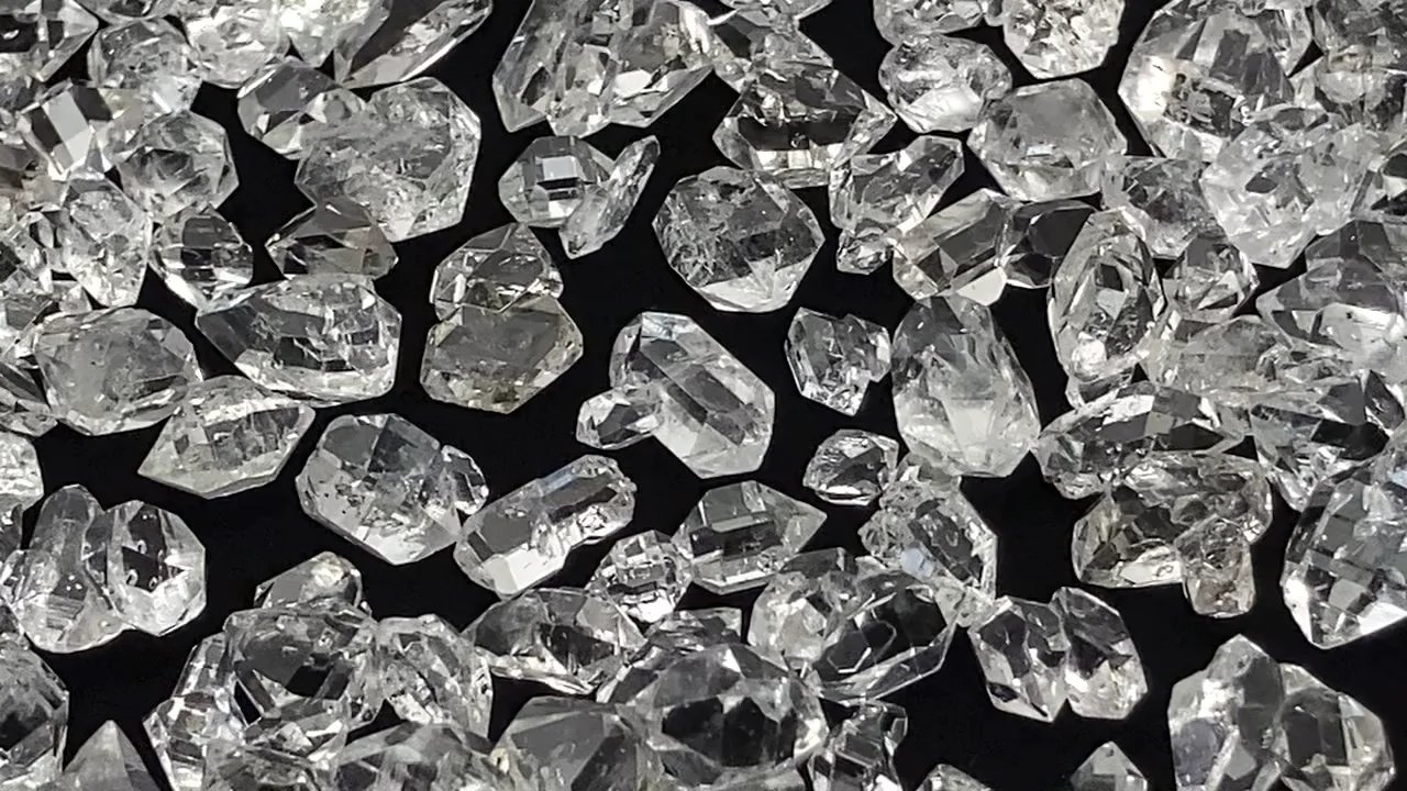 NY産ハーキマーダイヤモンド ルース 共生原石 【Lサイズ】 20