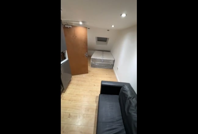 Studio in  HA3 Harrow & Wealdstone Main Photo