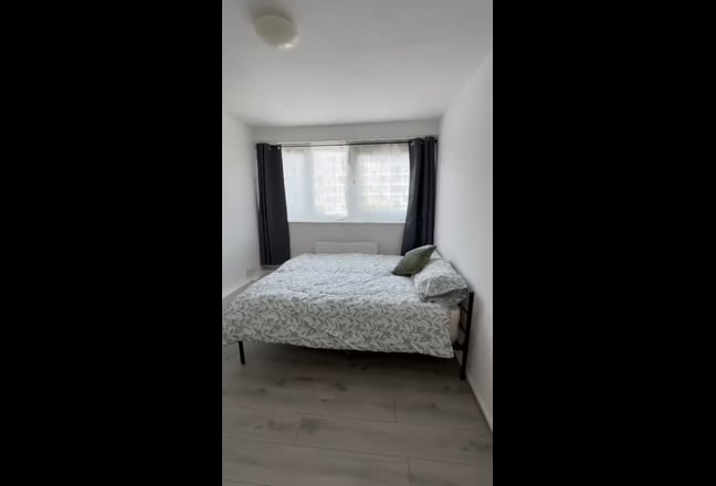 K/ Lovely Double Room - Liverpool Street Area! Main Photo