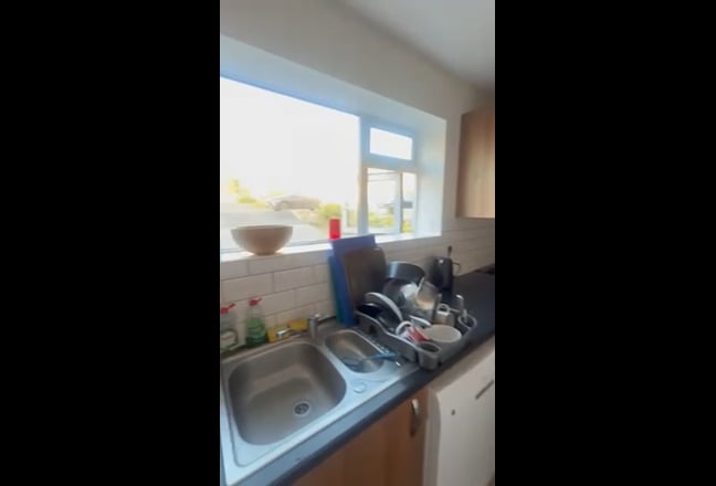 £745 Ground Floor Double room - private EnSuite Main Photo