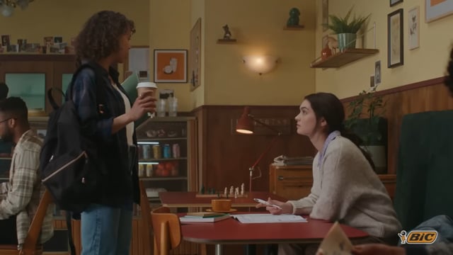 deVine Voices Native Italian Female Voiceover BIC Commercial