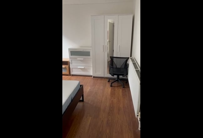Double room in a great house close to centre Main Photo