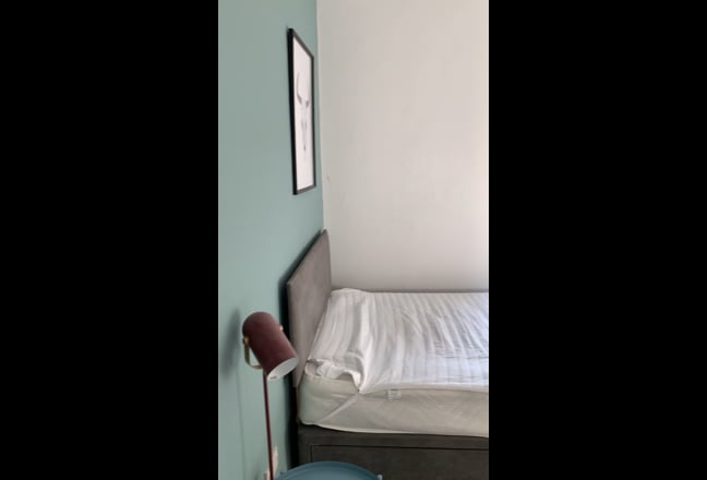 2 lovely rooms available please see description  Main Photo