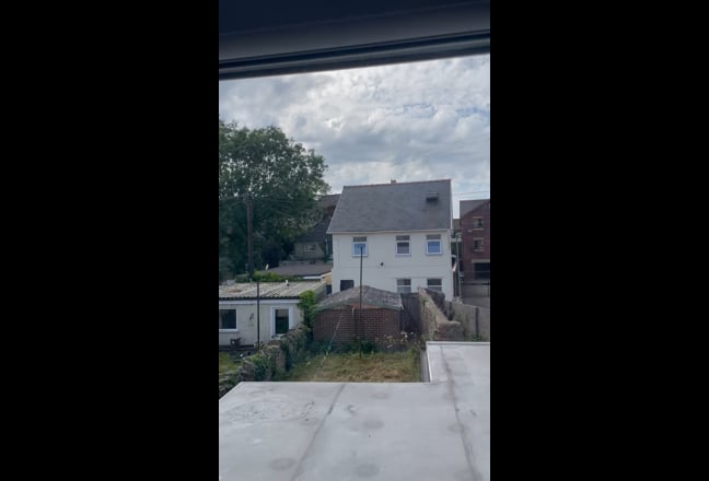 Lovely Sunny Room Available In Large Shared House Main Photo