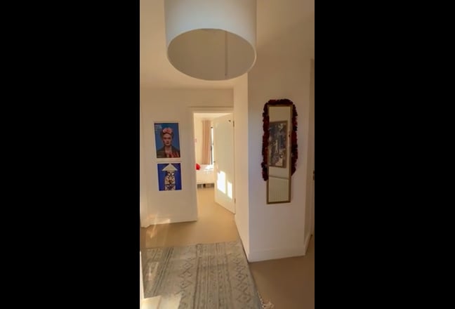 Spacious & very bright dbl bedrooms  Main Photo