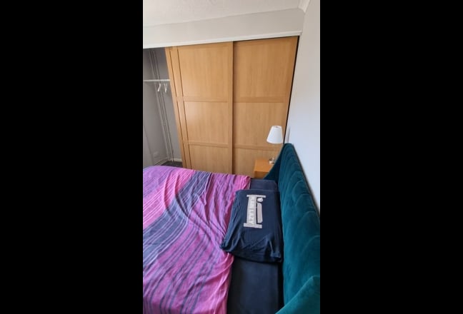 Spacious and Furnished Double Room for Rent Main Photo