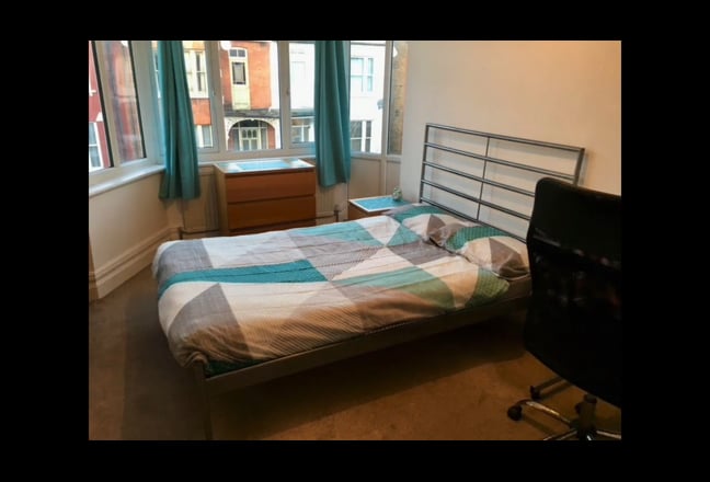 Double Room in Westcliff - Bills Included! Main Photo