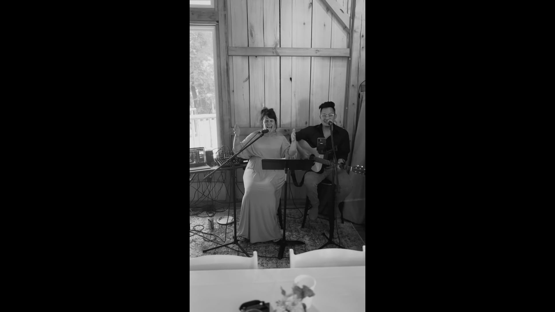 Promotional video thumbnail 1 for Alvarez Unplugged