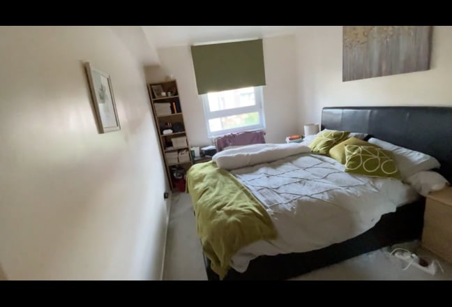 3 bed whole flat for a single family ONLY in W14 Main Photo